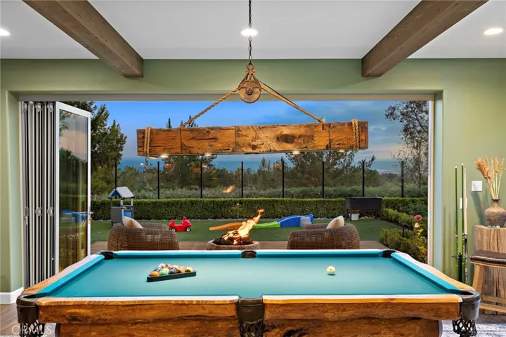 137 Sunset, Irvine, California 92602