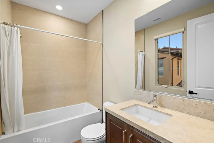 137 Sunset, Irvine, California 92602