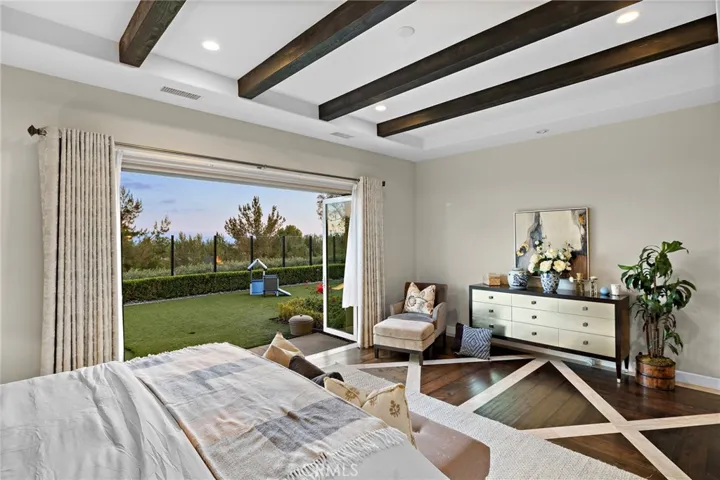 137 Sunset, Irvine, California 92602