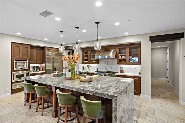 137 Sunset, Irvine, California 92602