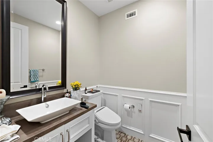 137 Sunset, Irvine, California 92602