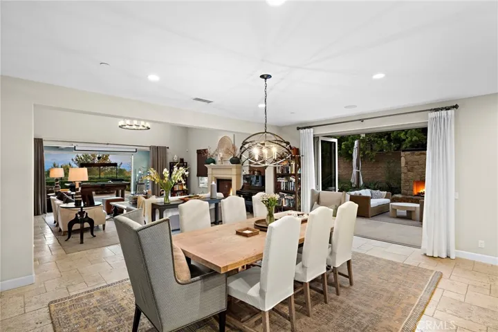 137 Sunset, Irvine, California 92602