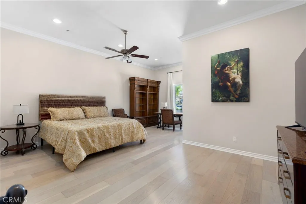 Huge 2nd master (bedroom 4) with big walk-in closet