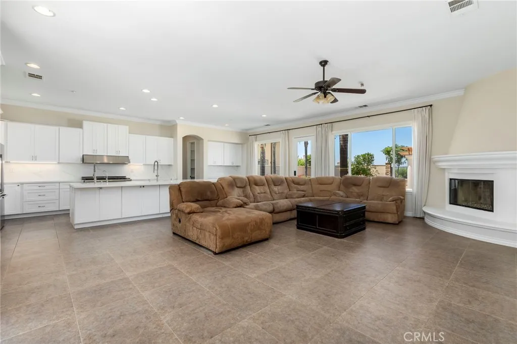 Spacious family room with fireplace