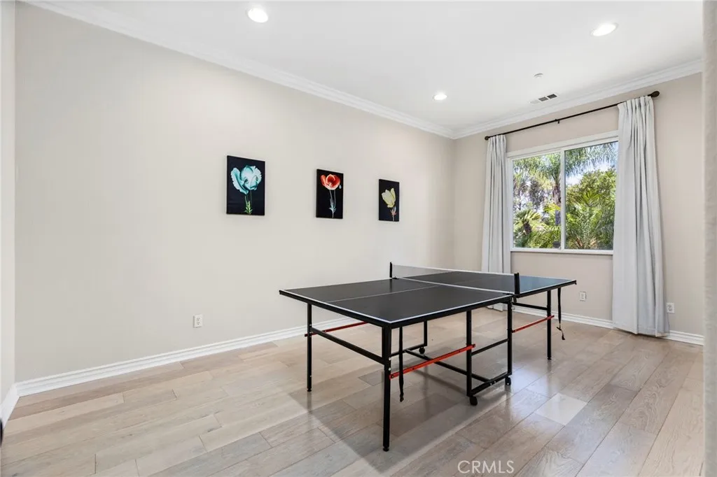 Sport/game room