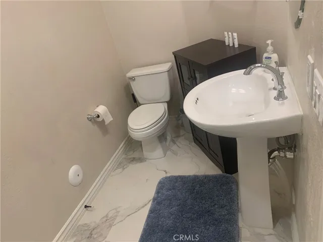 Bathroom 1 connect to the office