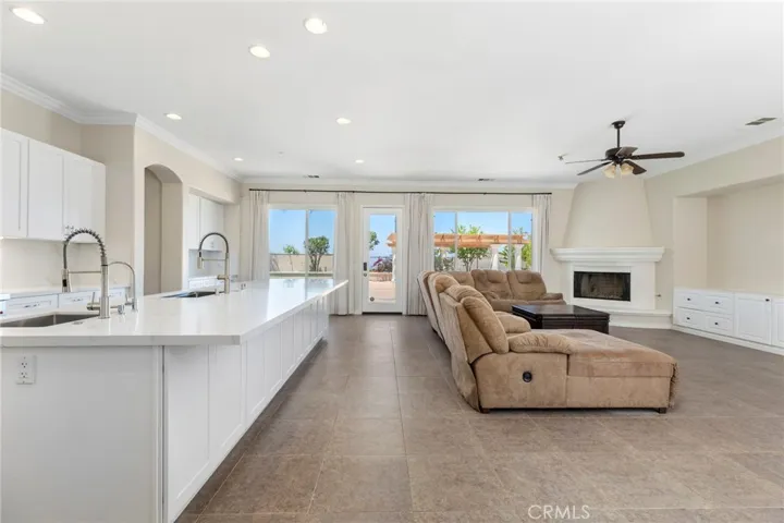 Huge island with quart countertop and double sinks