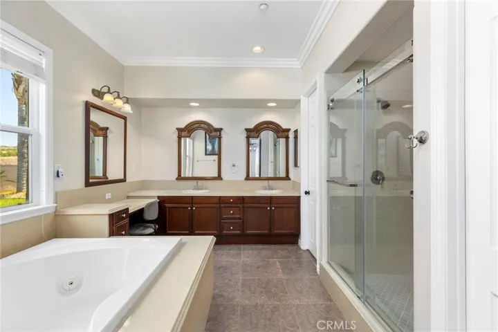 Master bathroom with 2 person jacuzzi tub