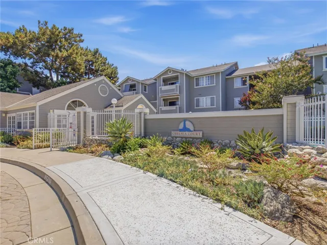 3500 S Greenville Street G10, Santa Ana, California 92704