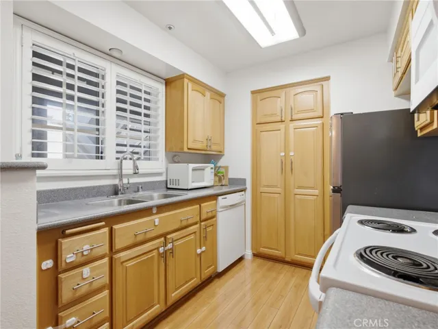 3500 S Greenville Street G10, Santa Ana, California 92704