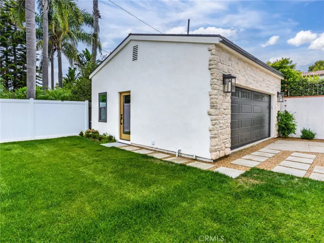 527 W Mariposa Avenue, El Segundo, California 90245