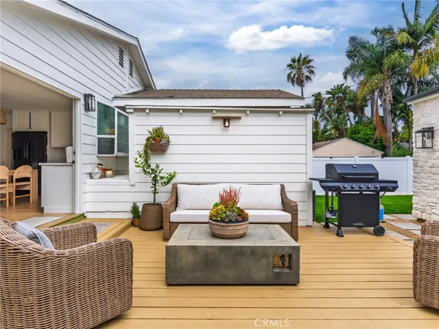 527 W Mariposa Avenue, El Segundo, California 90245