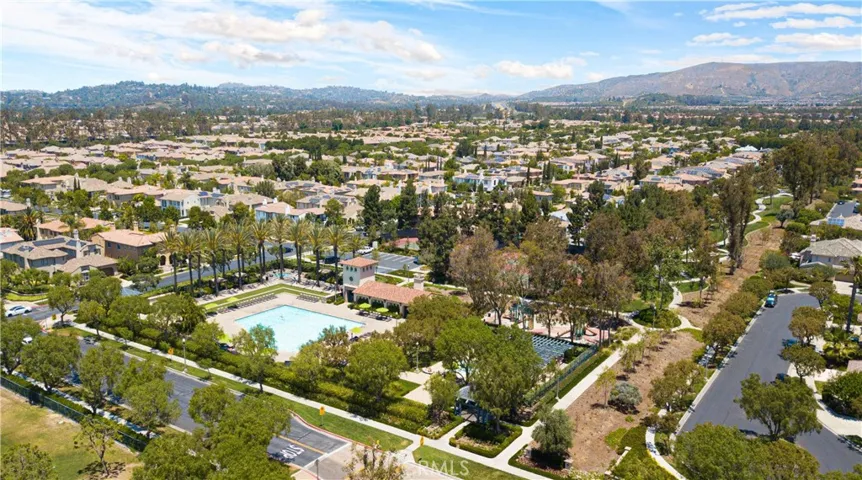 43 Visalia, Irvine, California 92602