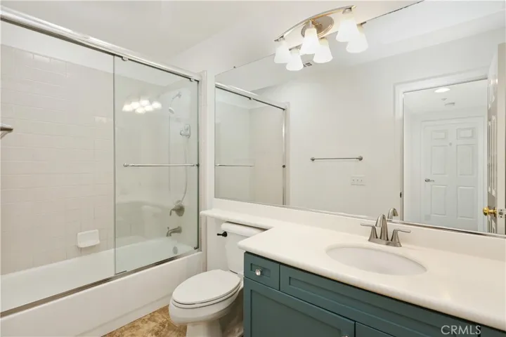 43 Visalia, Irvine, California 92602