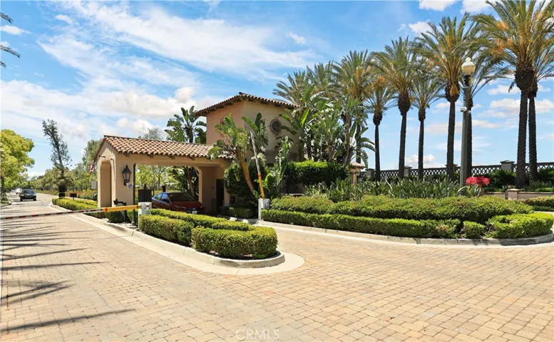 43 Visalia, Irvine, California 92602