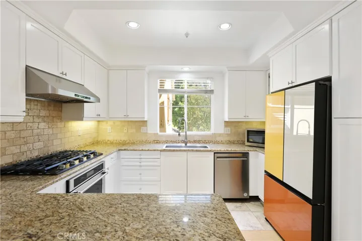 43 Visalia, Irvine, California 92602
