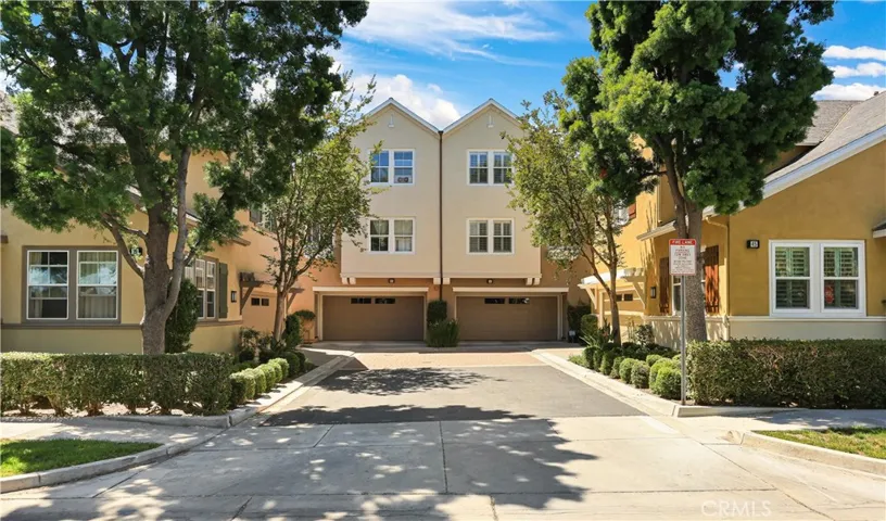 43 Visalia, Irvine, California 92602
