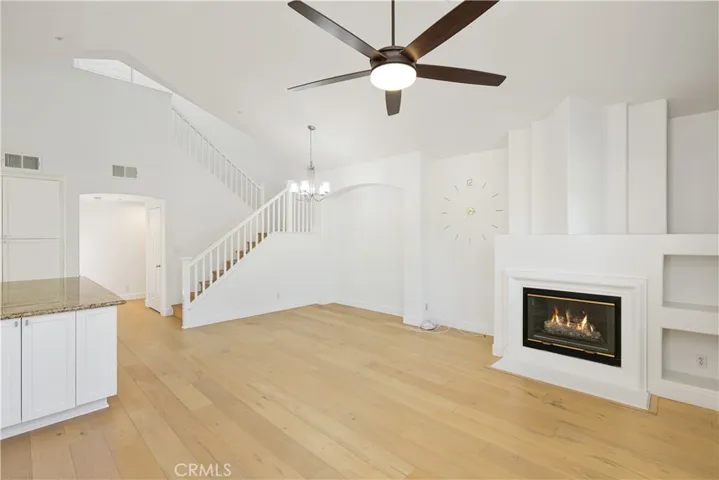 43 Visalia, Irvine, California 92602