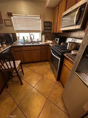 Kitchen 5 burner gas range