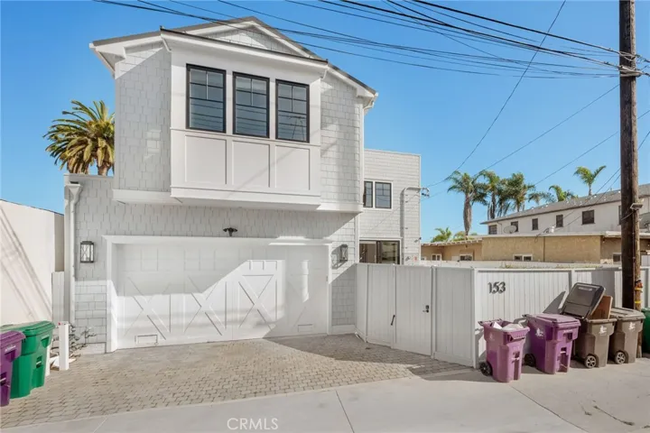 153 Granada Avenue, Long Beach, California 90803