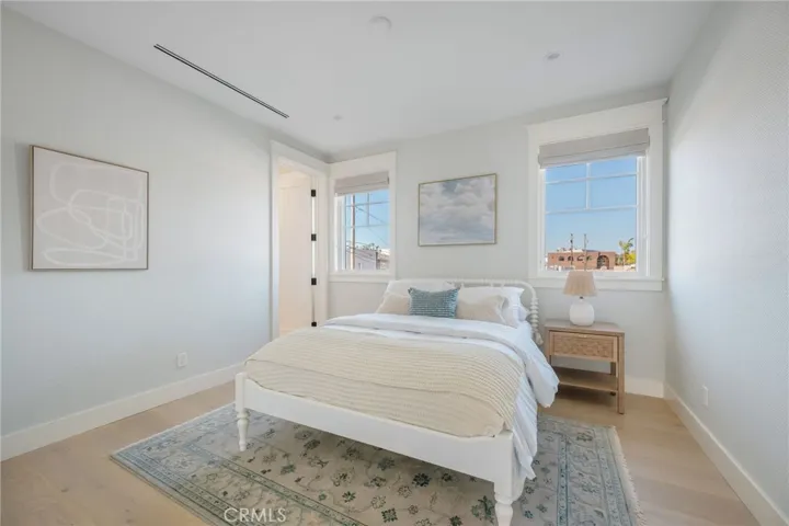 153 Granada Avenue, Long Beach, California 90803