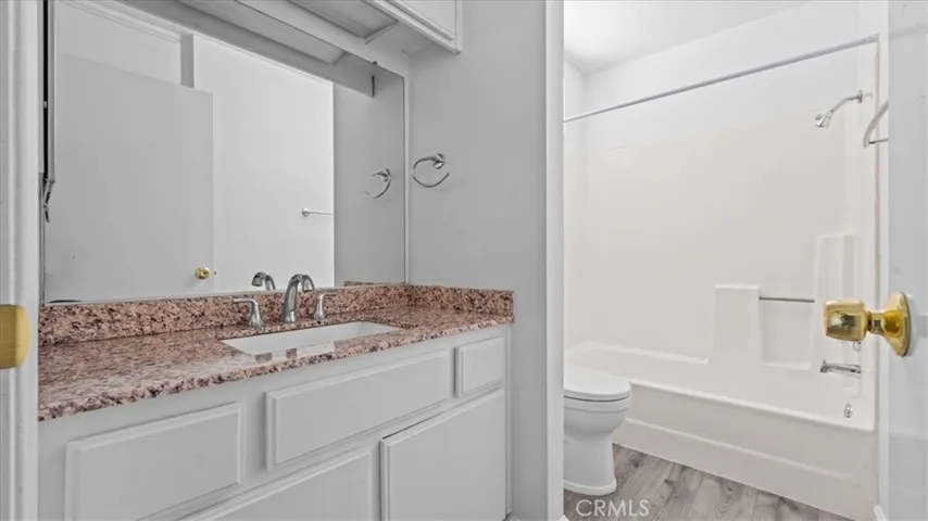 3651 Country Oaks Loop D, Ontario, California 91761