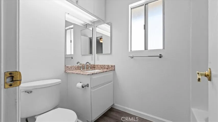3651 Country Oaks Loop D, Ontario, California 91761