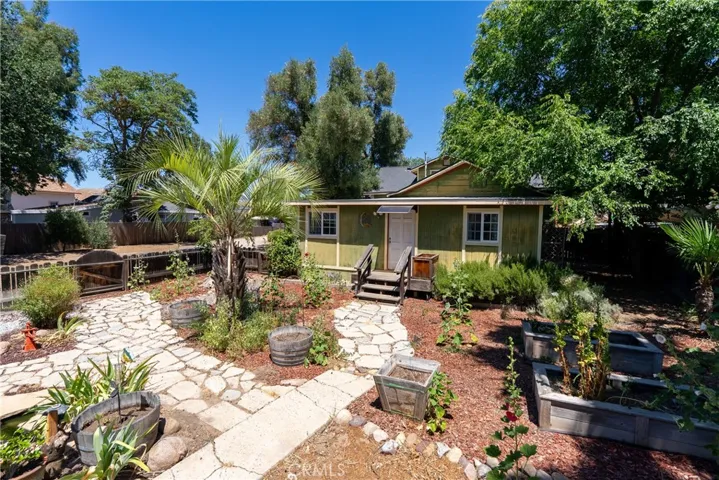 155 N 2nd Street, Shandon, California 93461