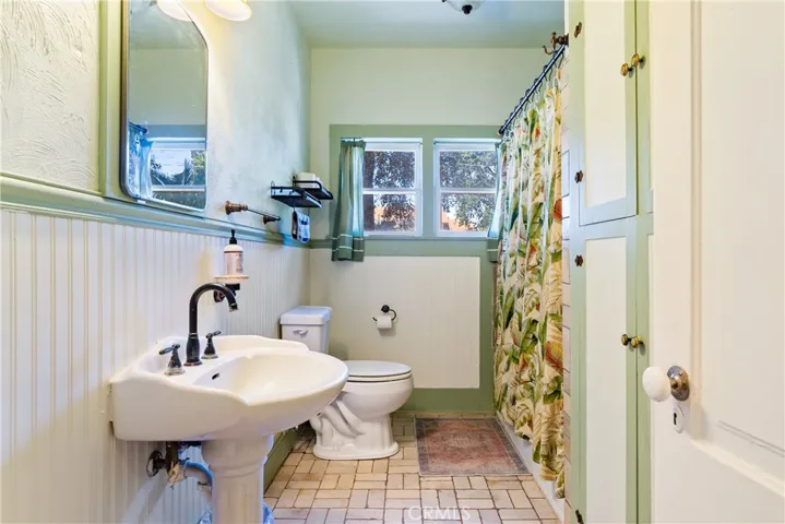 155 N 2nd Street, Shandon, California 93461