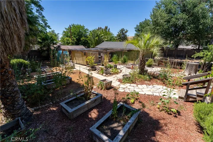 155 N 2nd Street, Shandon, California 93461
