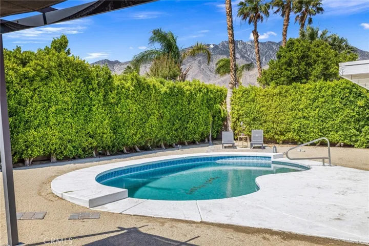 1489 E Francis Drive, Palm Springs, California 92262