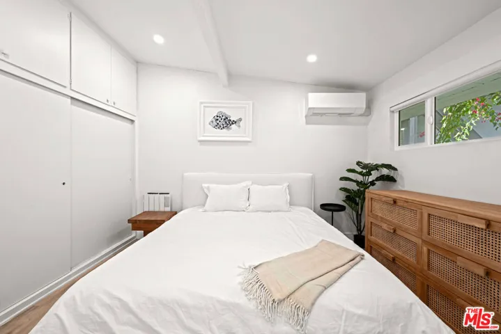 25154 Malibu Road 2, Malibu, California 90265