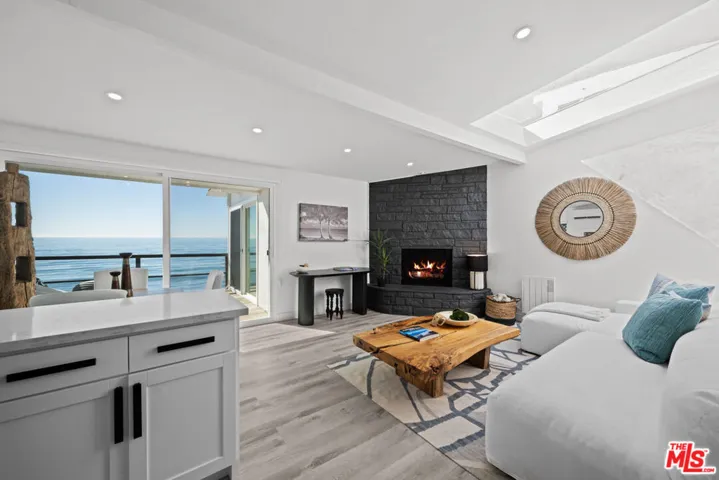 25154 Malibu Road 2, Malibu, California 90265