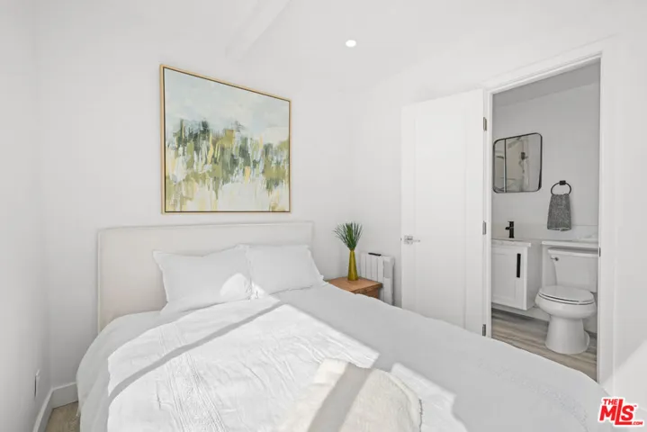 25154 Malibu Road 2, Malibu, California 90265
