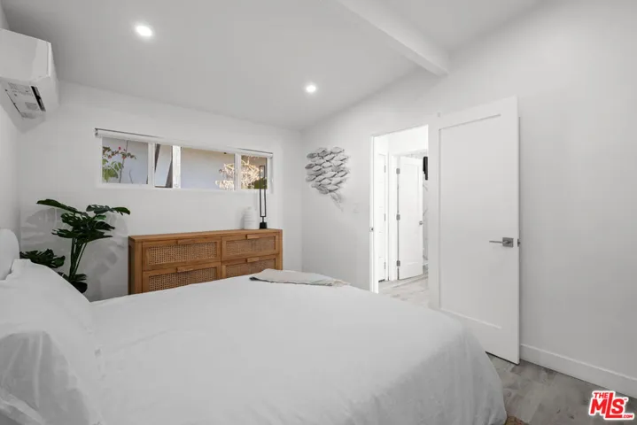 25154 Malibu Road 2, Malibu, California 90265