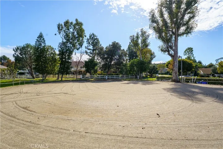The Pheasant Run community arena provides a wonderful space for riding, training, and enjoying the Orange Park Acres equestrian lifestyle.