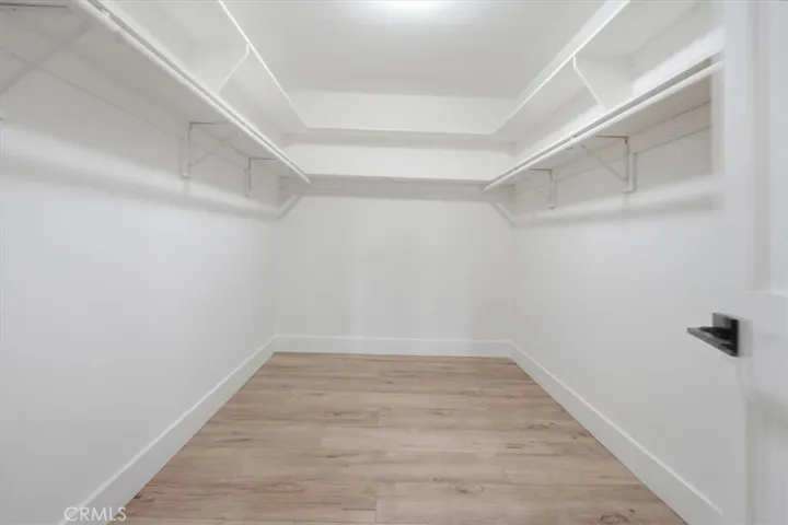 ENORMOUS MASTER BDR WALK-IN CLOSET