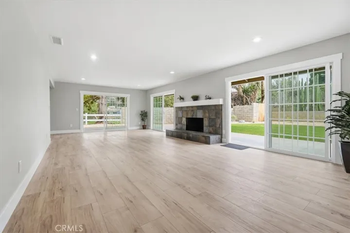 GREAT ROOM WITH CUSTOM FIREPLACE