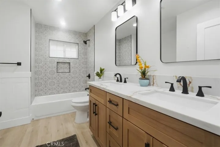 HALL FULL BATH