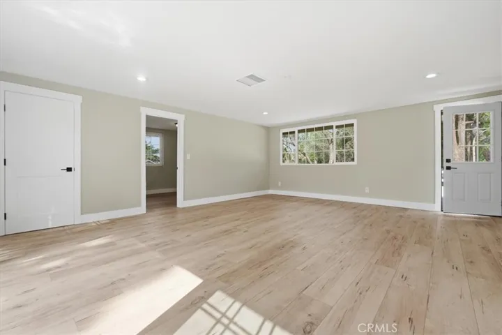 VIEW FROM FAMILY ROOM TO BDR#5