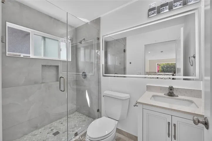 61 Sparrowhawk, Irvine, California 92604
