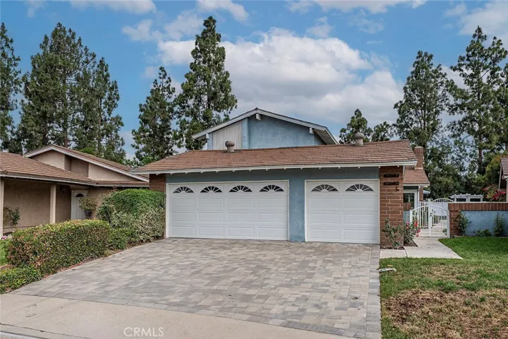 61 Sparrowhawk, Irvine, California 92604