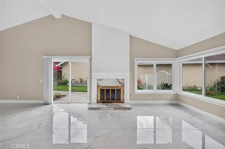 61 Sparrowhawk, Irvine, California 92604