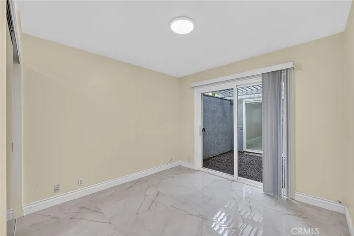 61 Sparrowhawk, Irvine, California 92604