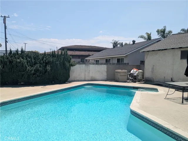 8252 Fontainbleau Way, Cypress, California 90630