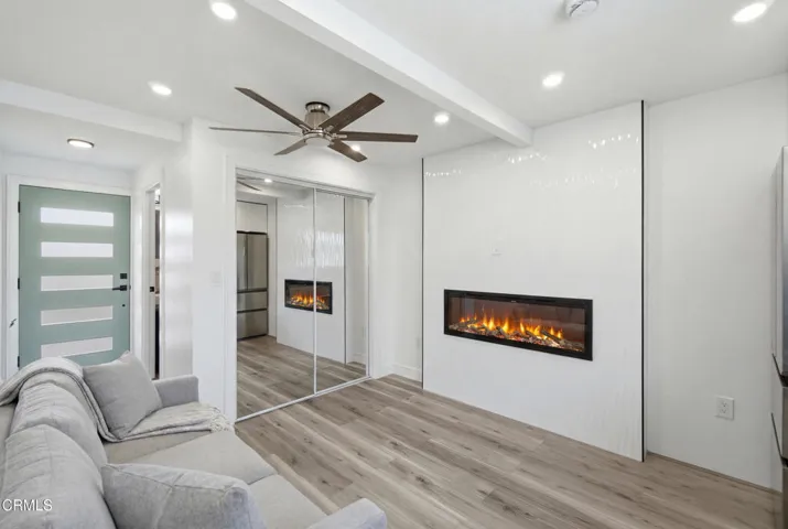 36_living room