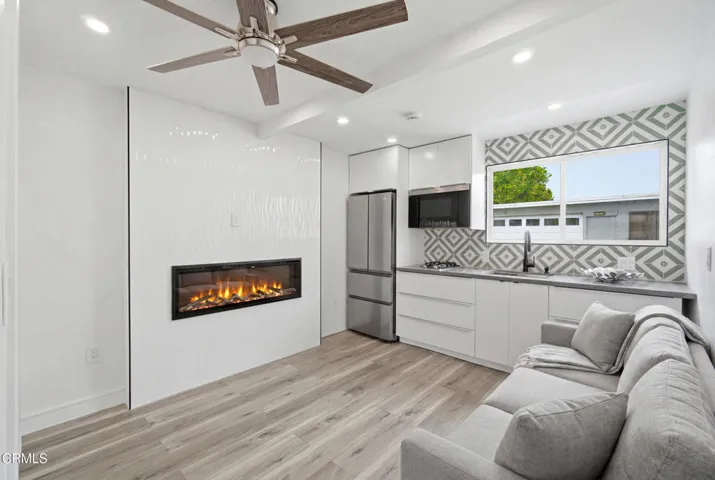 34_living room