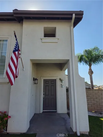 962 Redtail, Corona, California 92879