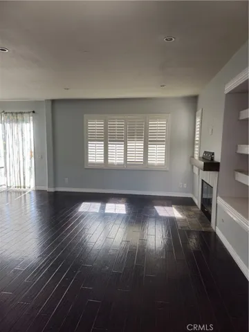 962 Redtail, Corona, California 92879