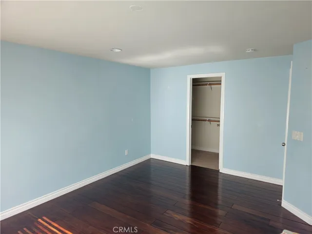 962 Redtail, Corona, California 92879